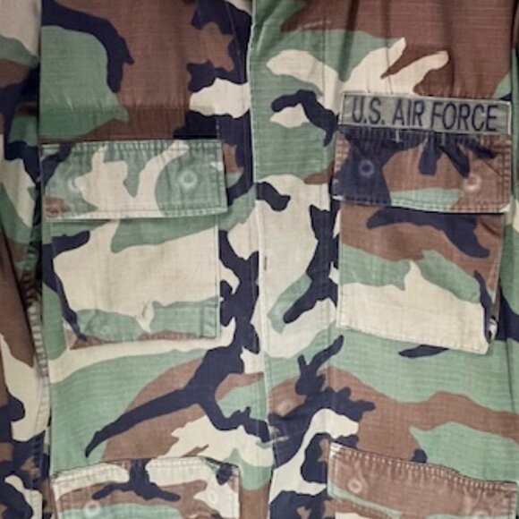 US Airforce Woodland Camo Button Front Jacket- Size S - Picture 2 of 10